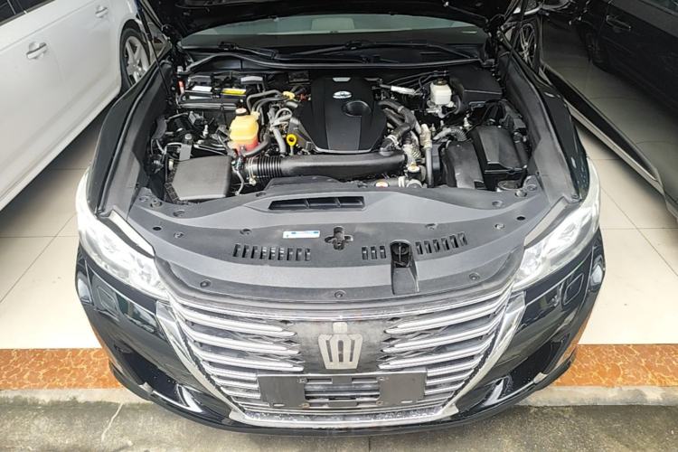 Used Toyota Crown 2017 2.0T Sport Edition Engine Bay