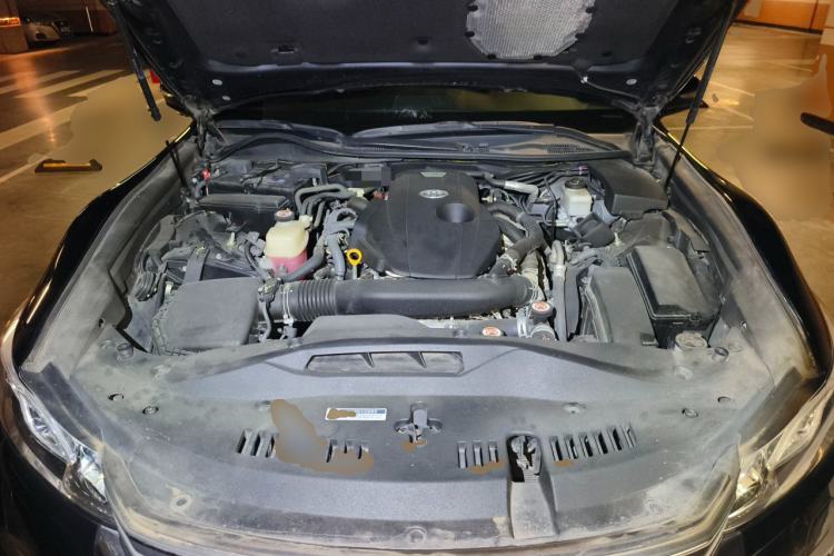 Used Toyota Crown 2017 2.0T Sport Edition Engine Bay