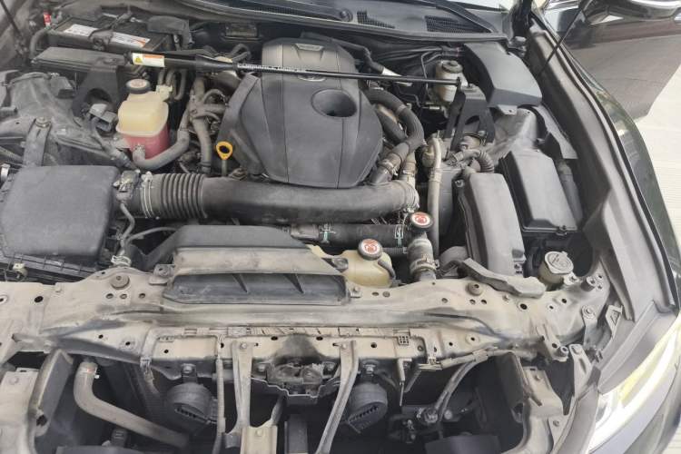 Used Toyota Crown 2017 2.0T Sport Edition Engine Bay Left