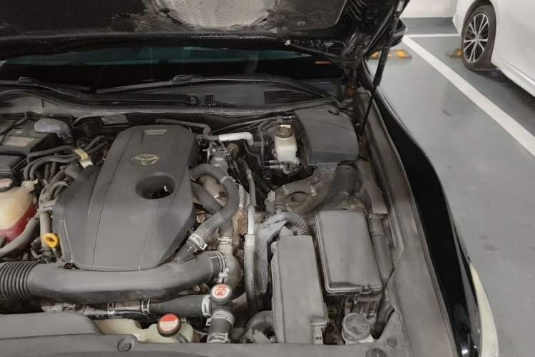 Used Toyota Crown 2017 2.0T Sport Edition Engine Bay Left