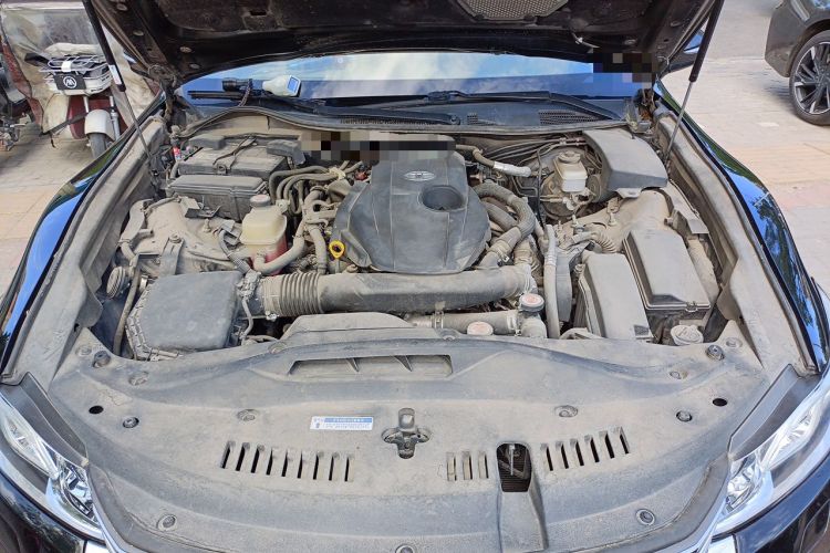 Used Toyota Crown 2017 2.0T Sport Edition Engine Bay