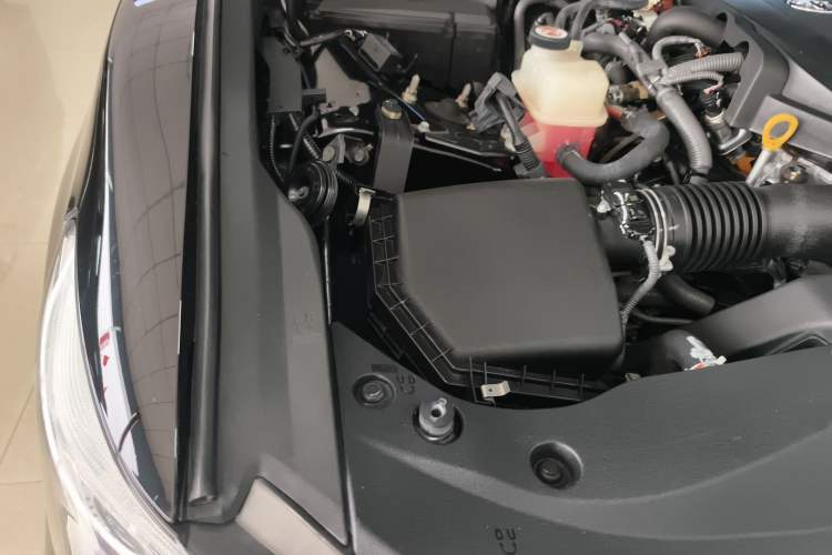 Used Toyota Crown 2017 2.0T Sport Edition Engine Bay Right