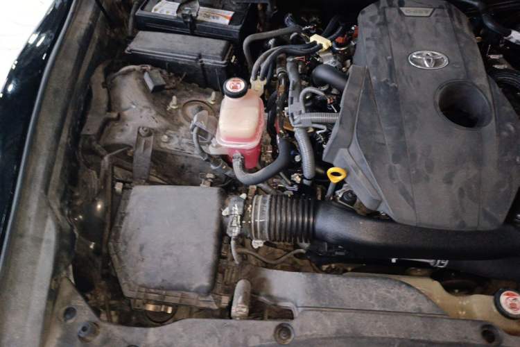 Used Toyota Crown 2017 2.0T Sport Edition Engine Bay Right