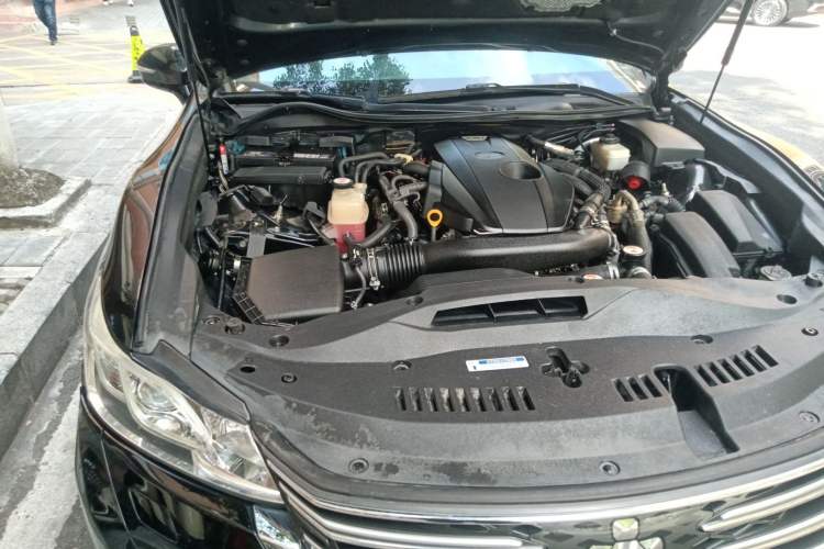 Used Toyota Crown 2017 2.0T Sport Edition Engine Bay Right