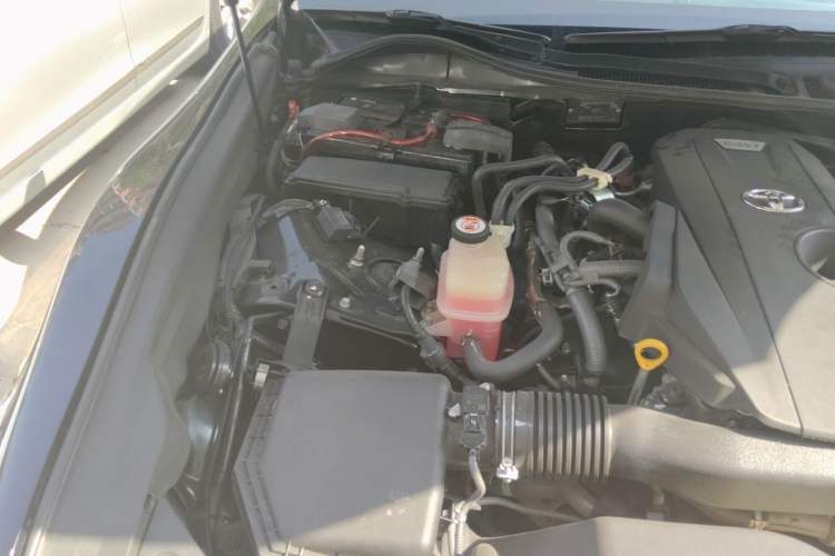 Used Toyota Crown 2017 2.0T Sport Edition Engine Bay Right