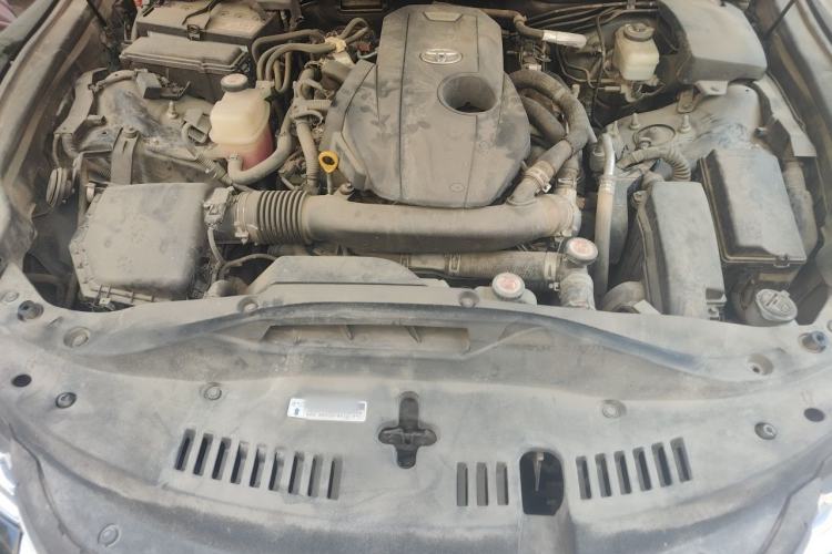 Used Toyota Crown 2017 2.0T Sport Edition Engine Bay
