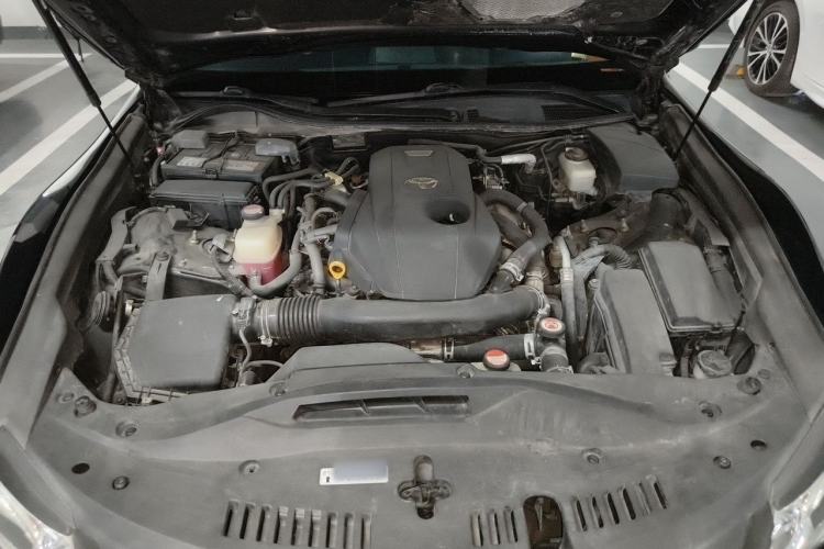 Used Toyota Crown 2017 2.0T Sport Edition Engine Bay