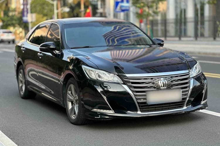 Used Toyota Crown 2017 2.0T Sport Edition Exterior 2