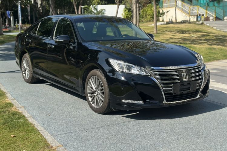 Used Toyota Crown 2017 2.0T Sport Edition Exterior 2