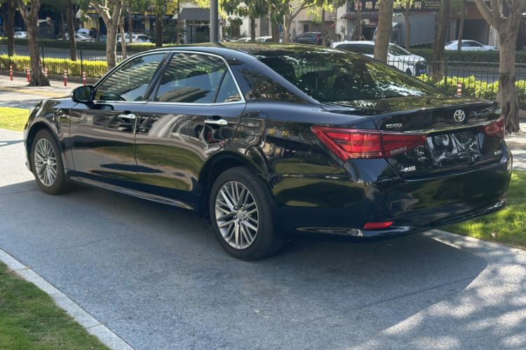 Used Toyota Crown 2017 2.0T Sport Edition Exterior 3