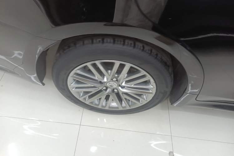 Used Toyota Crown 2017 2.0T Sport Edition Exterior 5
