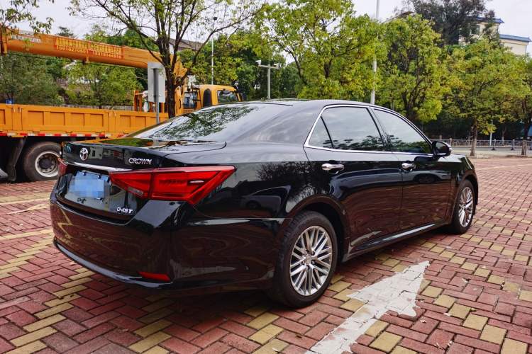 Used Toyota Crown 2017 2.0T Sport Edition Exterior 5