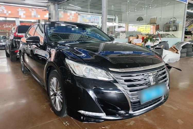 Used Toyota Crown 2017 2.0T Sport Edition Front Right 45 Deg
