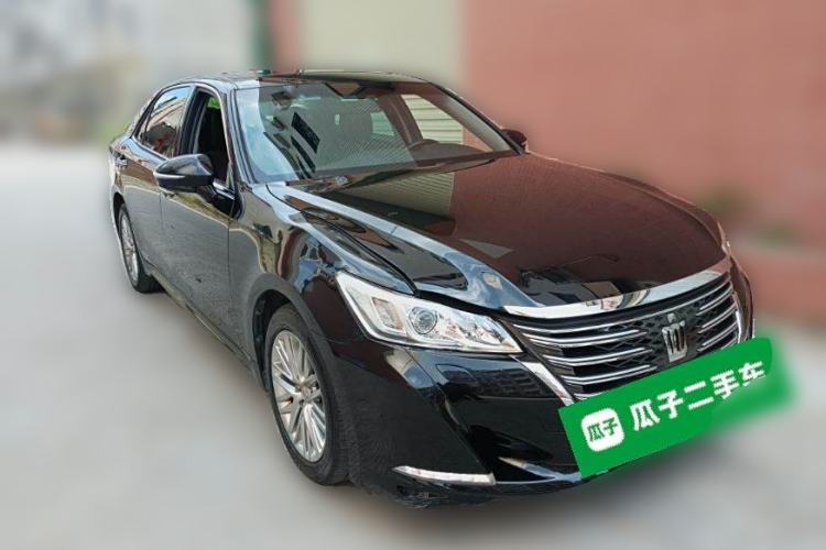 Used Toyota Crown 2017 2.0T Sport Edition Front Right 45 Deg
