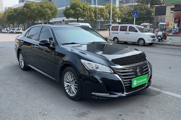 Used Toyota Crown 2017 2.0T Sport Edition Front Right 45 Deg