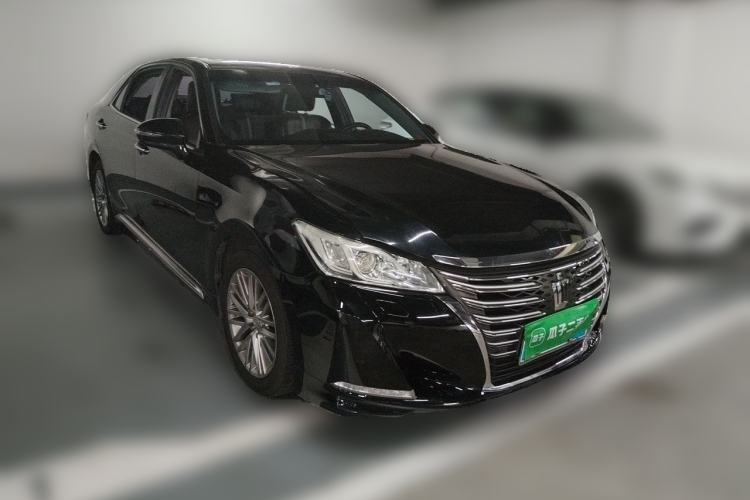 Used Toyota Crown 2017 2.0T Sport Edition Front Right 45 Deg