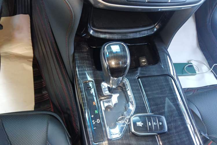 Used Toyota Crown 2017 2.0T Sport Edition Gear Lever