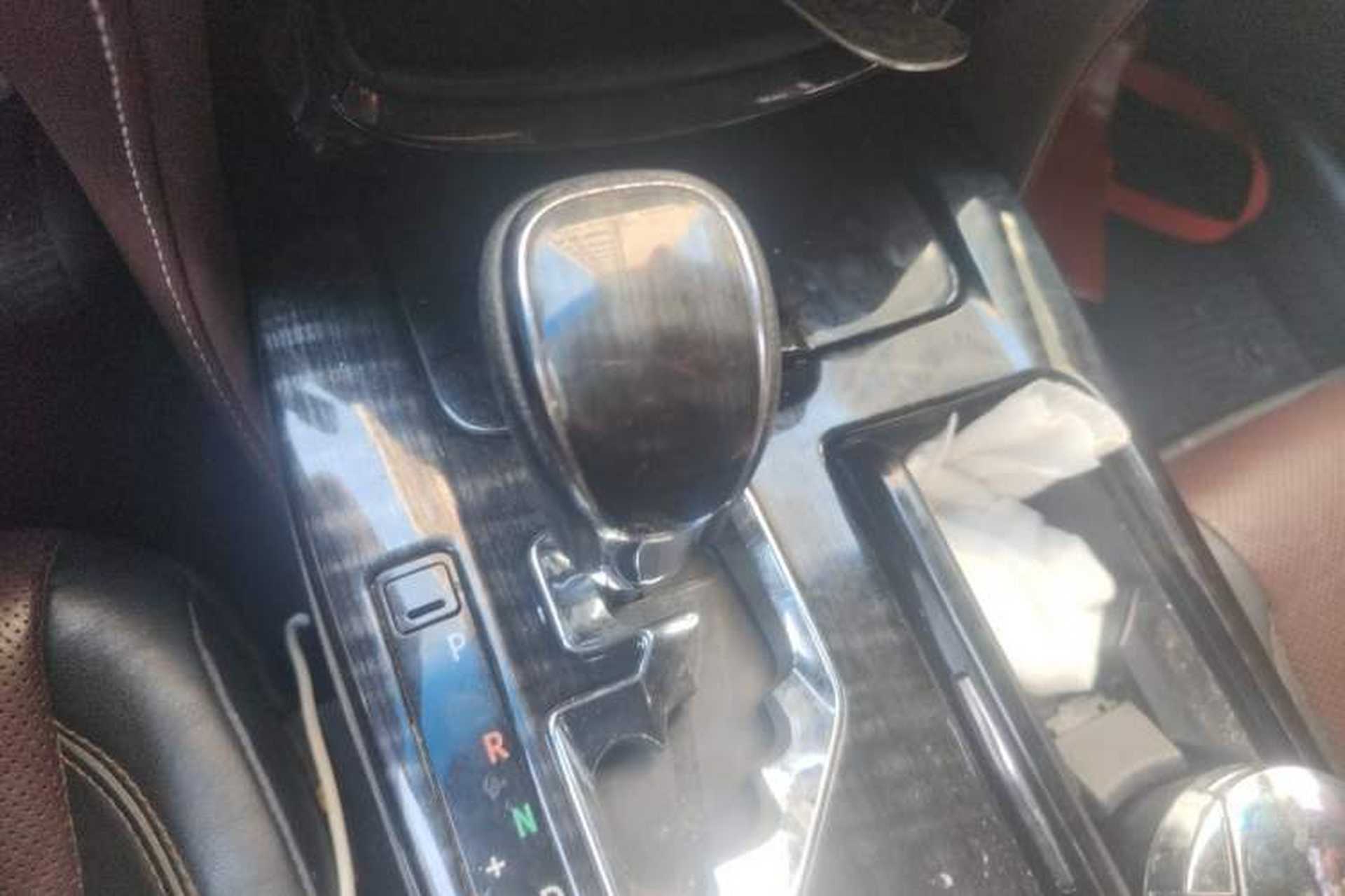 Used Toyota Crown 2017 2.0T Sport Edition Gear Lever
