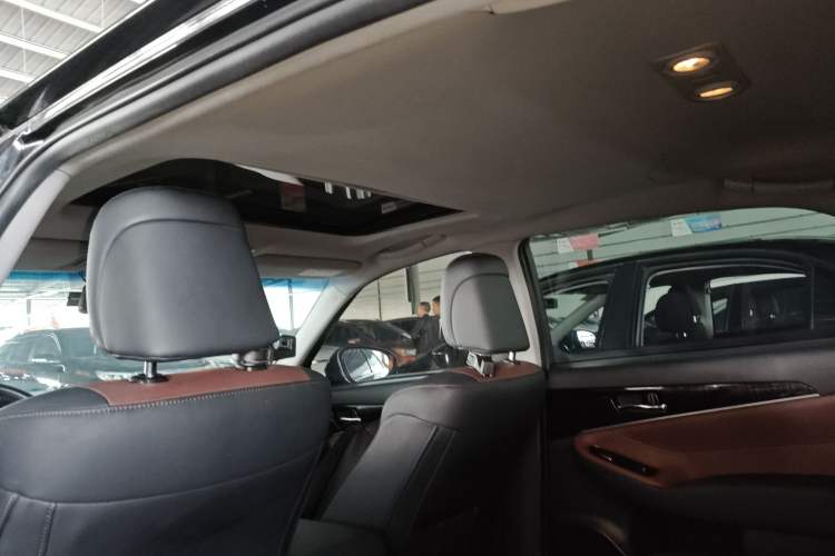 Used Toyota Crown 2017 2.0T Sport Edition Headliner