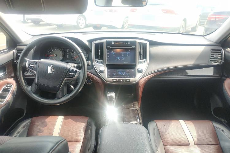 Used Toyota Crown 2017 2.0T Sport Edition Interior 1