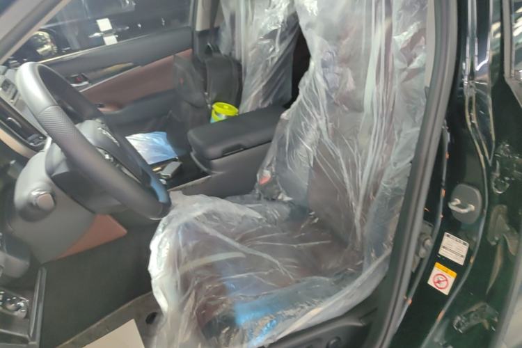 Used Toyota Crown 2017 2.0T Sport Edition Left Front Seat