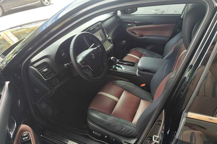Used Toyota Crown 2017 2.0T Sport Edition Left Front Seat