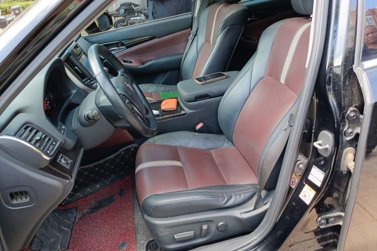 Used Toyota Crown 2017 2.0T Sport Edition Left Front Seat