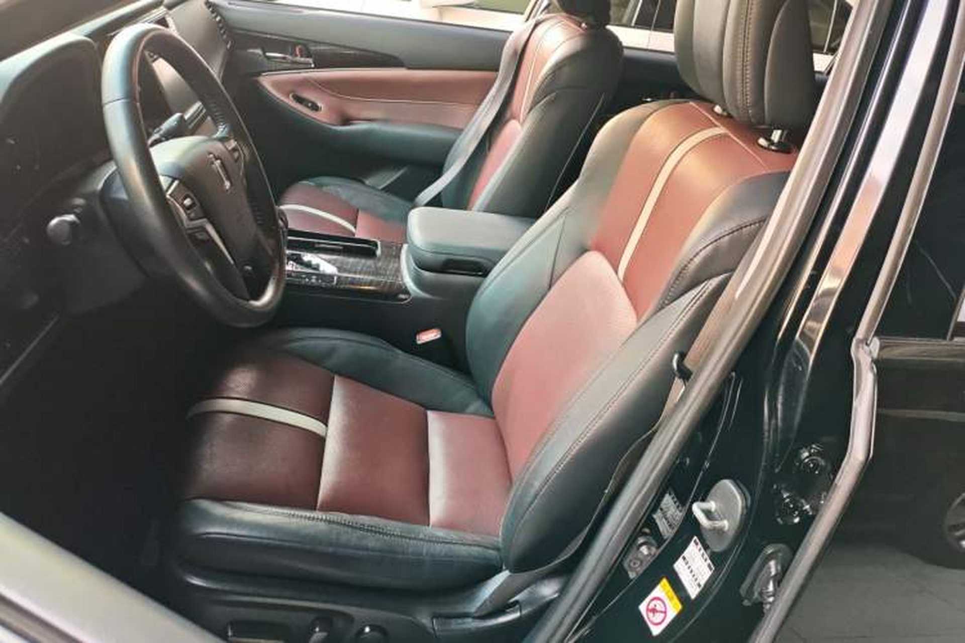 Used Toyota Crown 2017 2.0T Sport Edition Left Front Seat