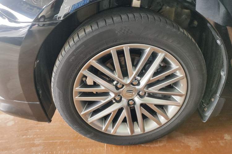 Used Toyota Crown 2017 2.0T Sport Edition Left Front Wheel Hub