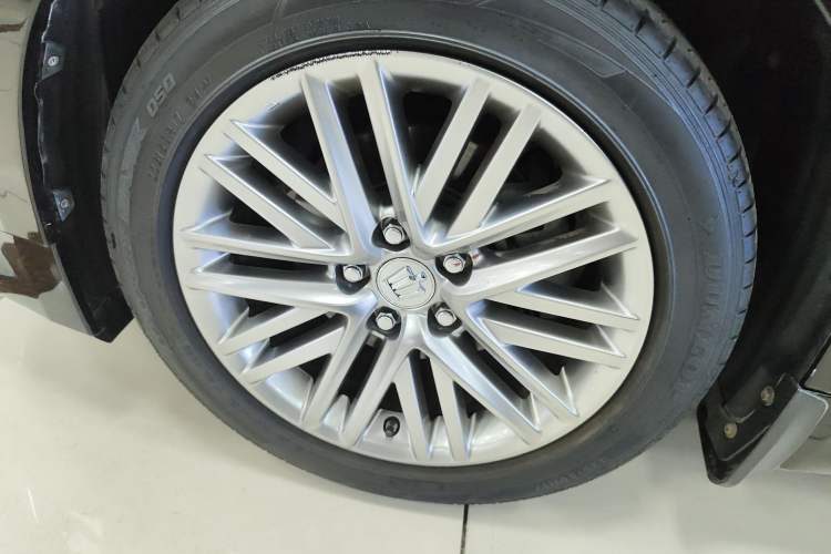 Used Toyota Crown 2017 2.0T Sport Edition Left Front Wheel Hub