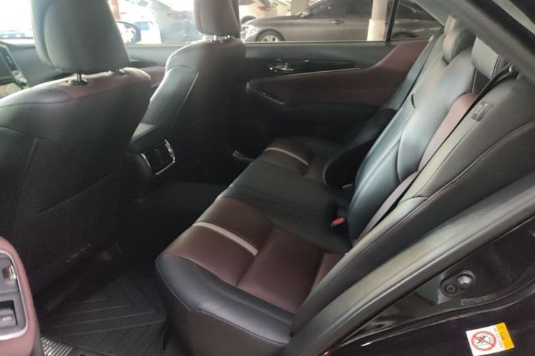 Used Toyota Crown 2017 2.0T Sport Edition Left Rear Seat