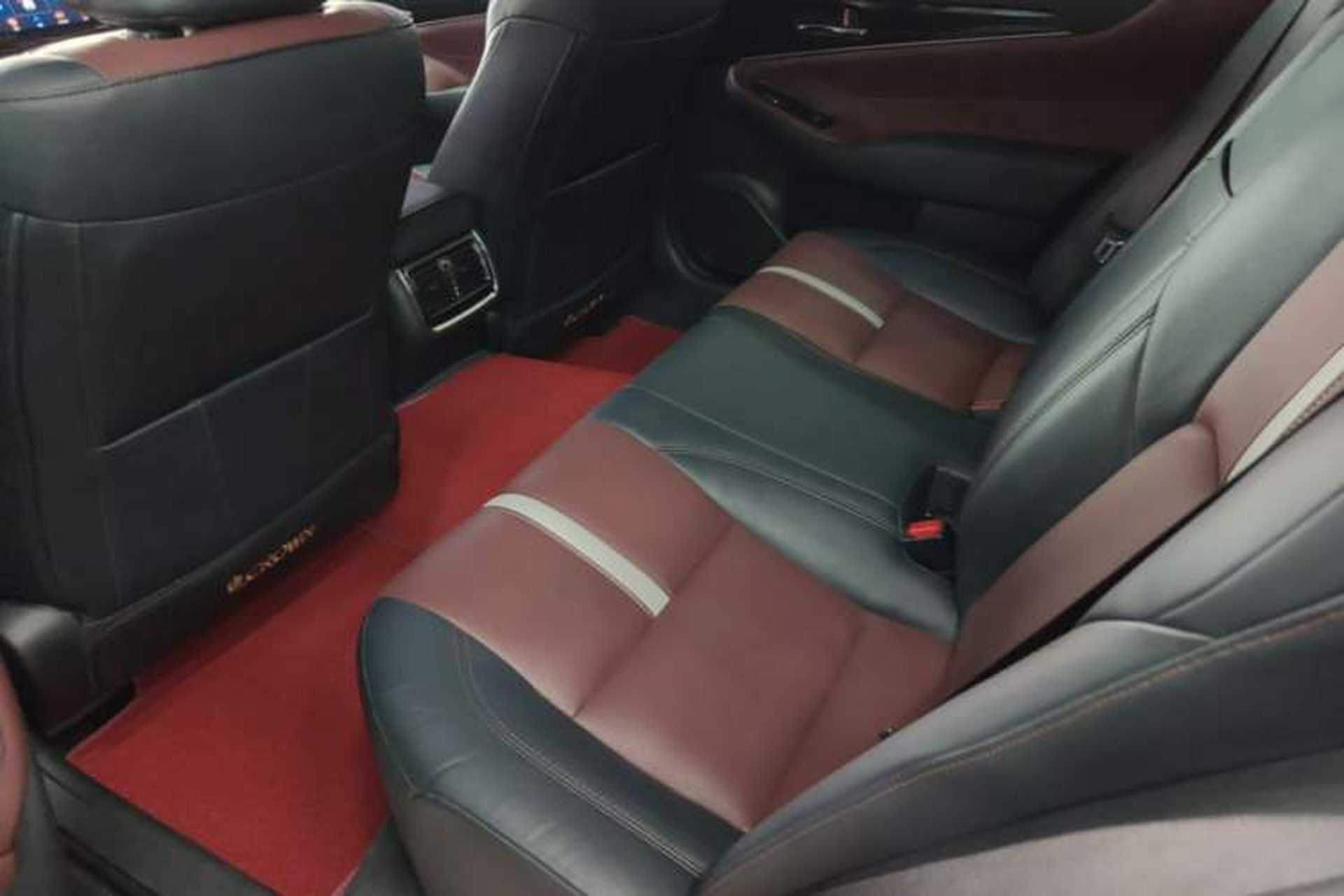 Used Toyota Crown 2017 2.0T Sport Edition Left Rear Seat