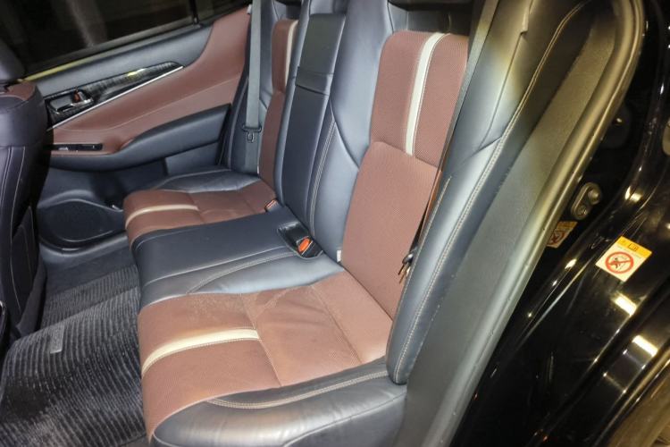 Used Toyota Crown 2017 2.0T Sport Edition Left Rear Seat