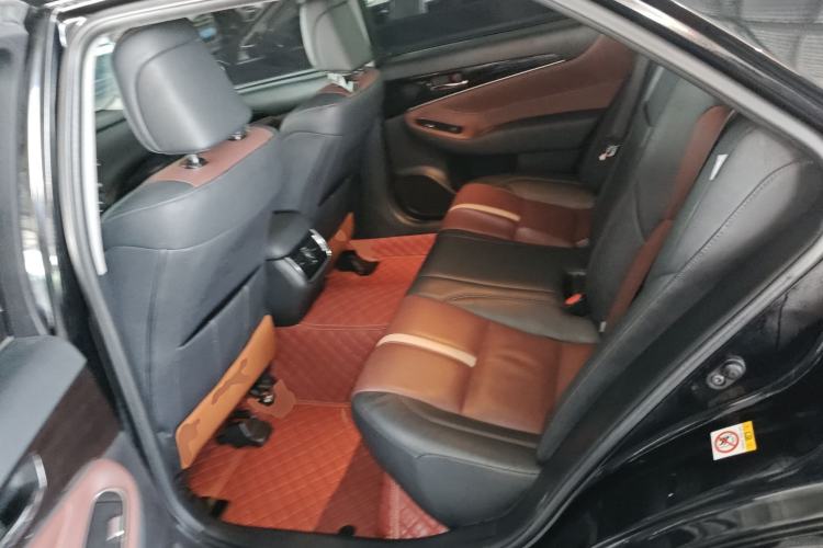 Used Toyota Crown 2017 2.0T Sport Edition Left Rear Seat