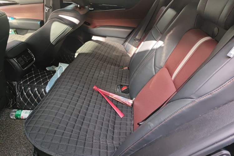 Used Toyota Crown 2017 2.0T Sport Edition Left Rear Seat