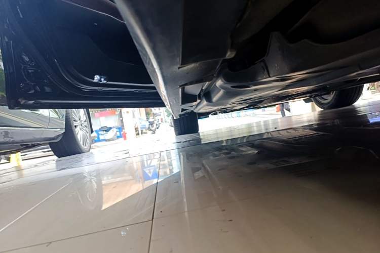 Used Toyota Crown 2017 2.0T Sport Edition Left Side Sill