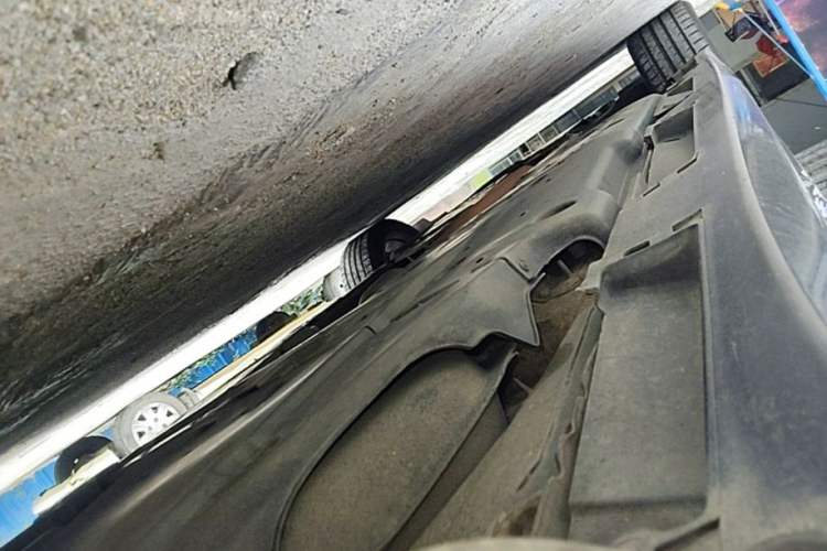 Used Toyota Crown 2017 2.0T Sport Edition Left Side Sill