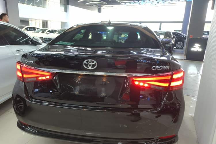 Used Toyota Crown 2017 2.0T Sport Edition Rear