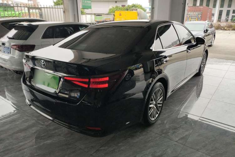 Used Toyota Crown 2017 2.0T Sport Edition Rear Right 45 Deg