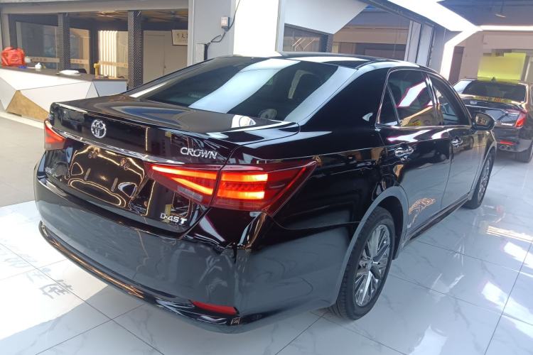 Used Toyota Crown 2017 2.0T Sport Edition Rear Right 45 Deg
