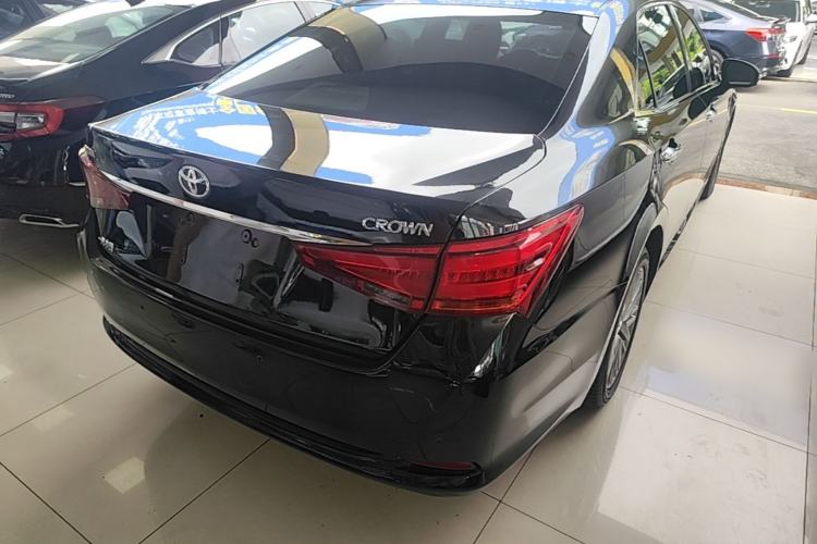 Used Toyota Crown 2017 2.0T Sport Edition Rear Right 45 Deg