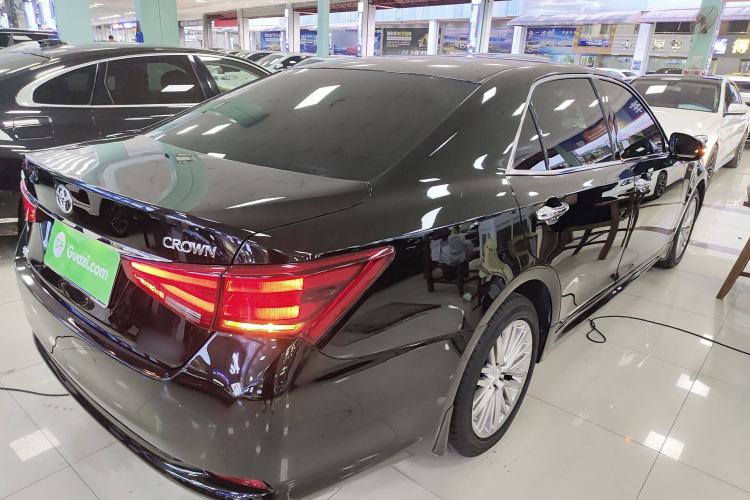 Used Toyota Crown 2017 2.0T Sport Edition Rear Right 45 Deg