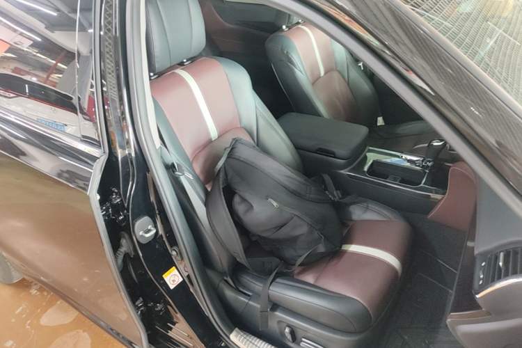Used Toyota Crown 2017 2.0T Sport Edition Right Front Seat
