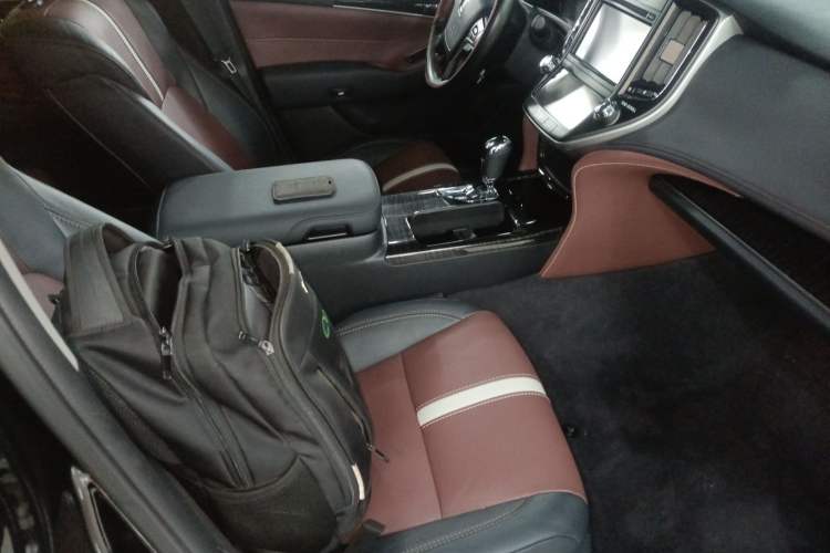 Used Toyota Crown 2017 2.0T Sport Edition Right Front Seat