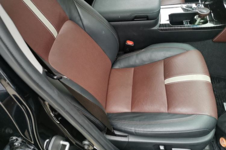 Used Toyota Crown 2017 2.0T Sport Edition Right Front Seat