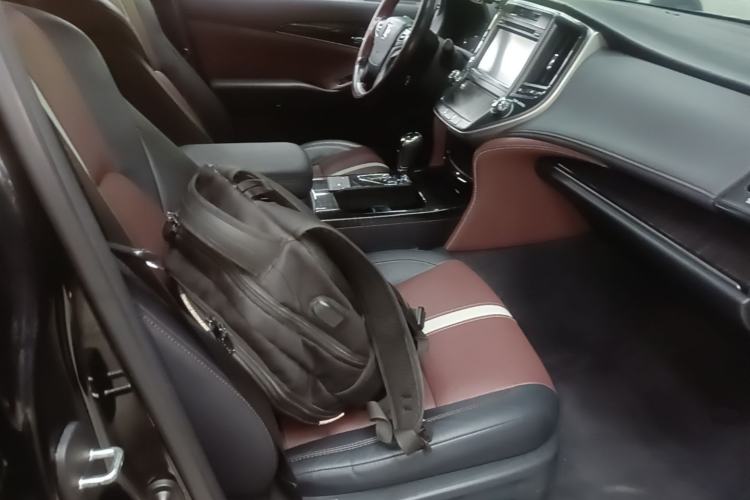 Used Toyota Crown 2017 2.0T Sport Edition Right Front Seat