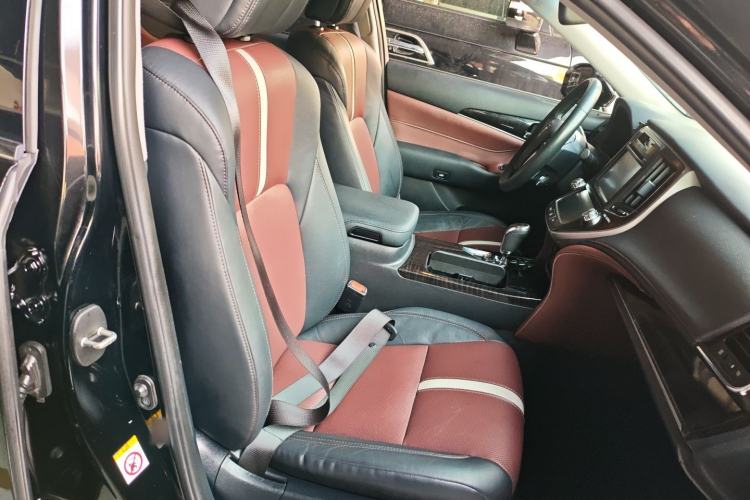 Used Toyota Crown 2017 2.0T Sport Edition Right Front Seat