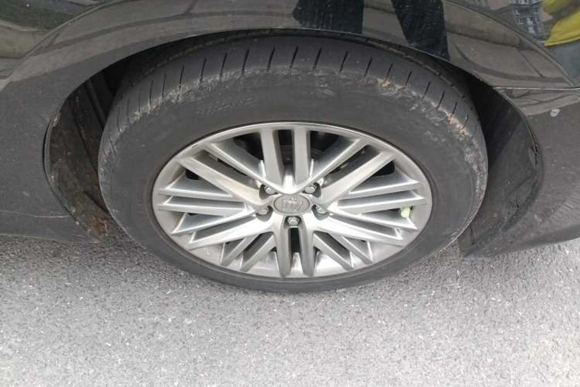 Used Toyota Crown 2017 2.0T Sport Edition Right Front Wheel Hub
