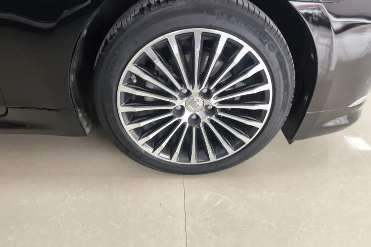 Used Toyota Crown 2017 2.0T Sport Edition Right Front Wheel Hub