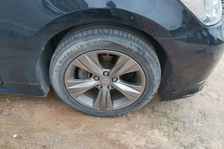 Used Toyota Crown 2017 2.0T Sport Edition Right Front Wheel Hub